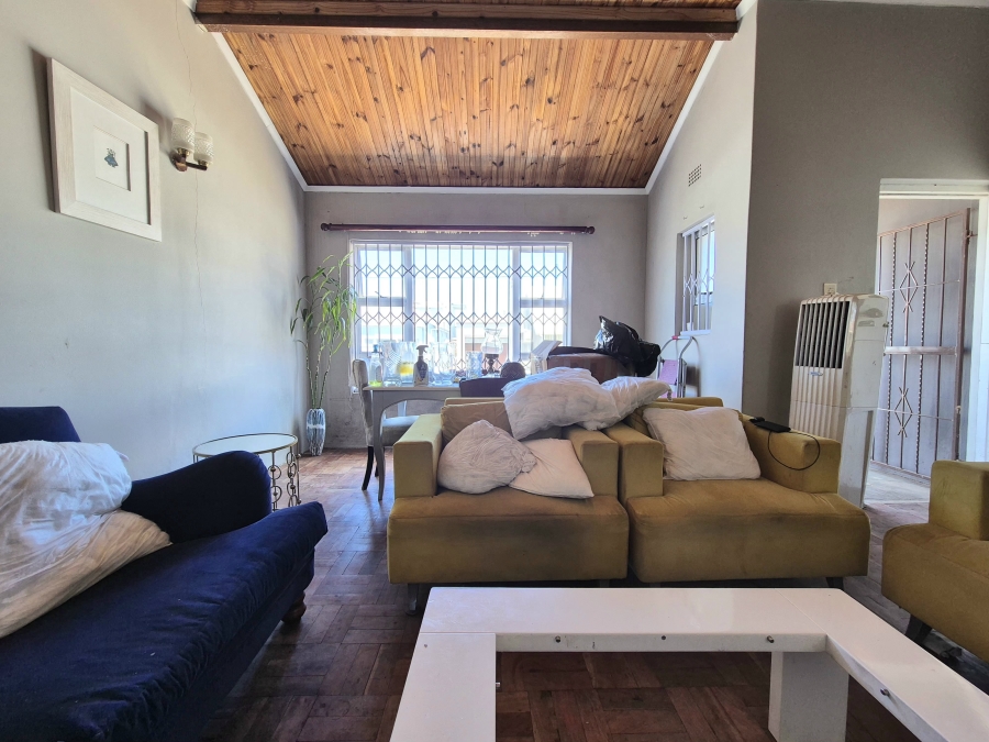 2 Bedroom Property for Sale in Wynberg Western Cape